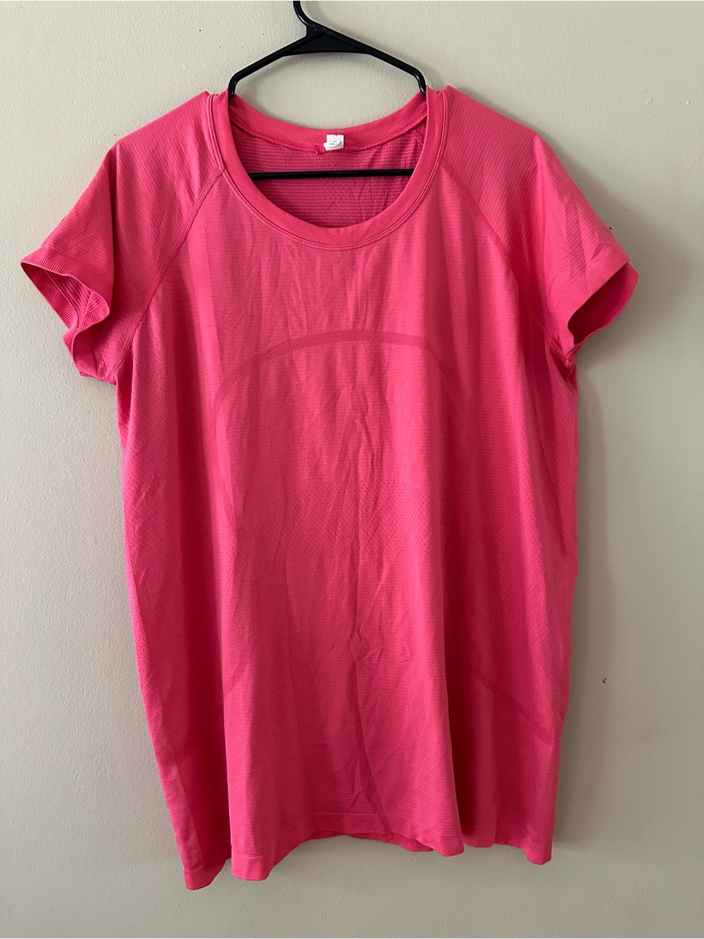 Lululemon Swiftly Tech Short-Sleeve Shirt 2.0 Waist Length Pink, Sz 16